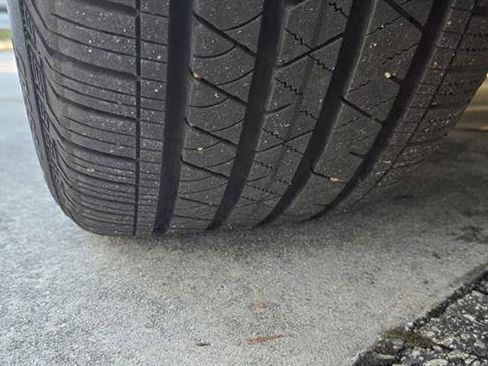 Used 2018 Tesla Model X 75D image 27