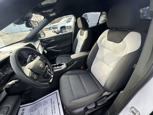 Used 2024 Chevrolet Trax RS w/ Driver Confidence Package image 20