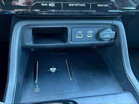 Used 2023 Honda Pilot Elite image 24