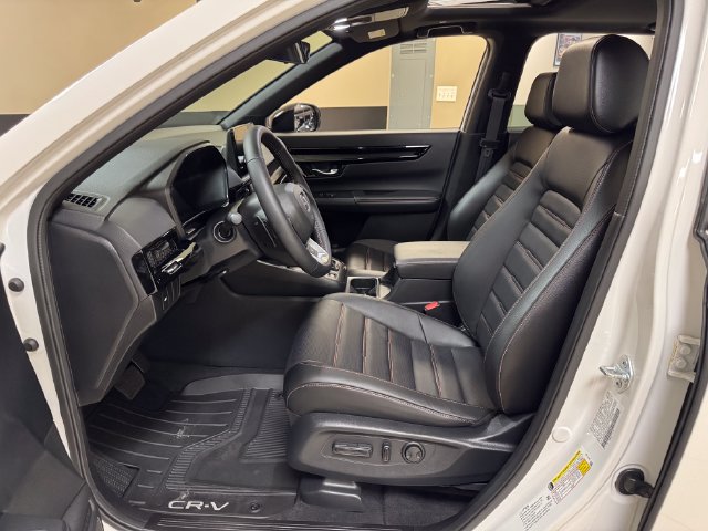 Used 2026 Honda CR-V Sport Touring image 8