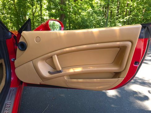 Used 2009 Ferrari California RWD image 29