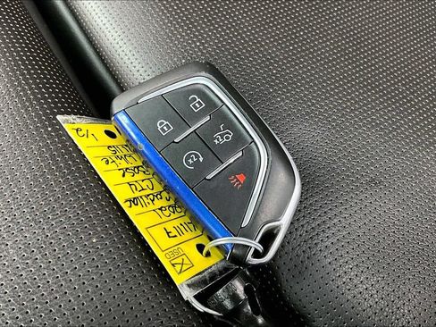 Used 2021 Cadillac CT4 V w/ Technology Package RWD image 11