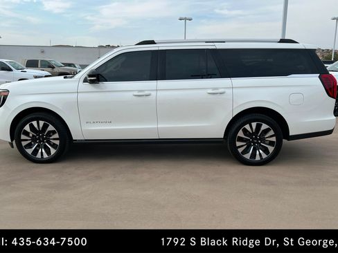 Used 2026 Ford Expedition Max Platinum w/ Driver's Package AWD/4WD image 2