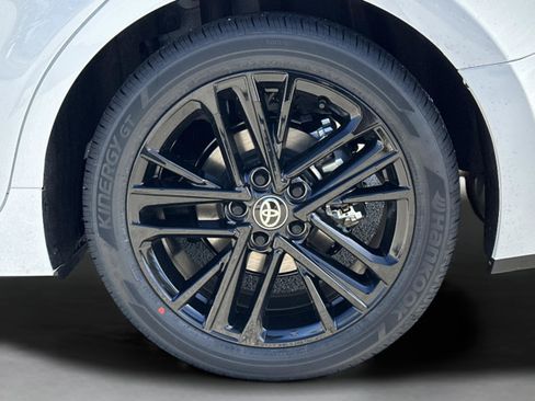 Certified 2026 Toyota Camry SE FWD image 30