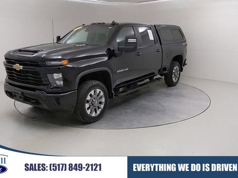 Used 2024 Chevrolet Silverado 2500 Custom w/ Custom Value Package AWD/4WD image 1