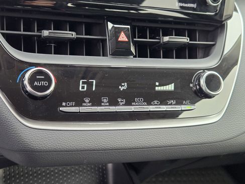 Used 2022 Toyota Corolla LE image 19