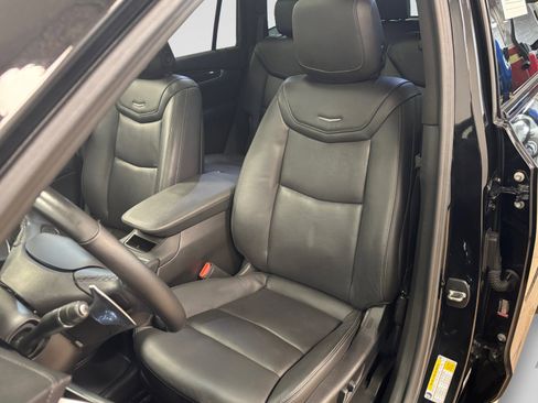 Used 2023 Cadillac XT6 Sport AWD/4WD image 40