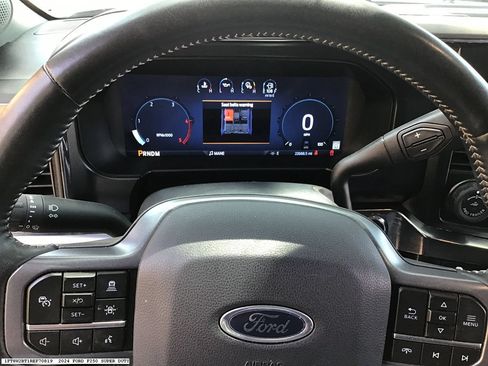 Used 2024 Ford F250 Lariat w/ Lariat Ultimate Package AWD/4WD image 13