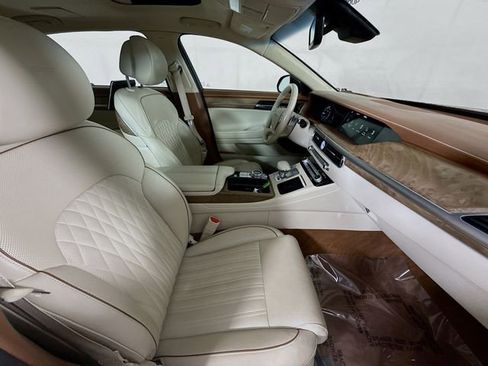 Used 2021 Genesis G90 5.0 Ultimate image 31