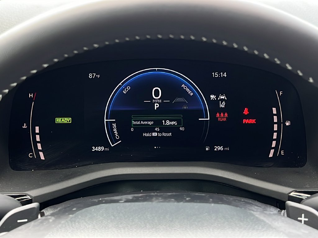 Used 2025 Toyota Camry SE FWD image 21