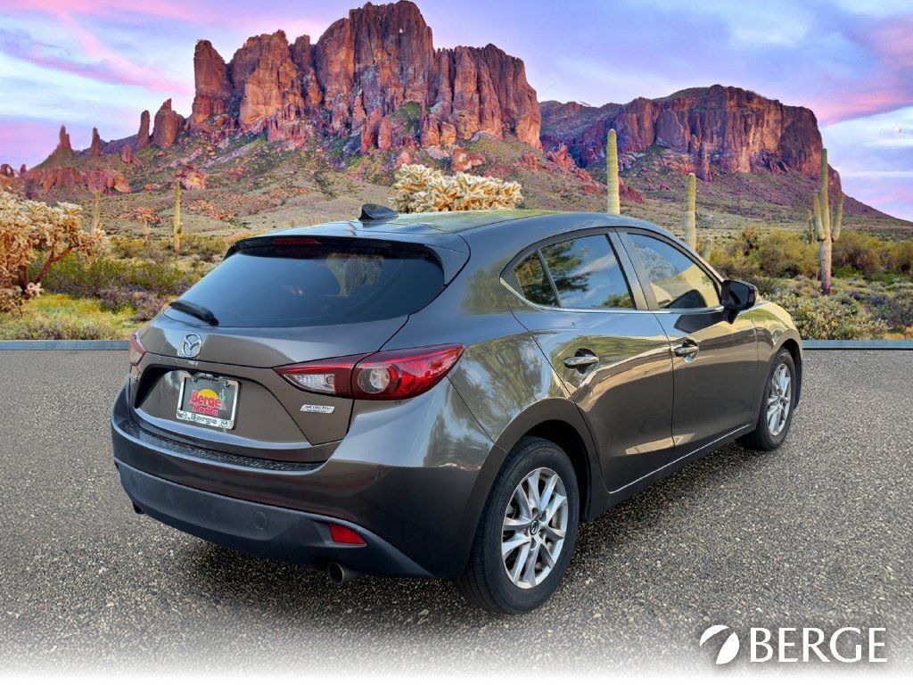 Used 2016 MAZDA MAZDA3 i Touring FWD image 7