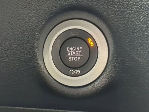 New 2026 Chrysler Voyager LX FWD image 35