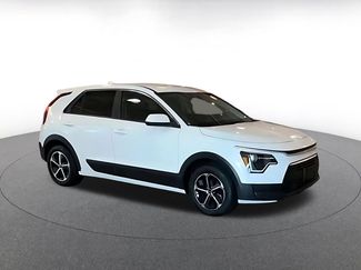 Used 2026 Kia Niro LX FWD video 2