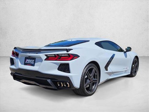 Used 2024 Chevrolet Corvette Stingray Coupe RWD image 5
