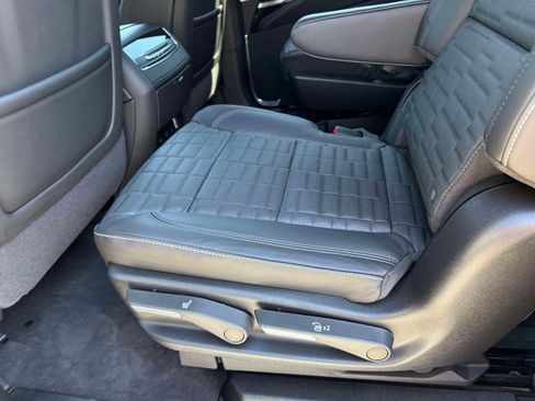 Used 2026 Cadillac Escalade V w/ LPO, ONYX Package AWD/4WD image 36