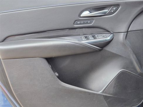 Used 2025 Cadillac XT4 Sport w/ Cold Weather Package FWD image 25