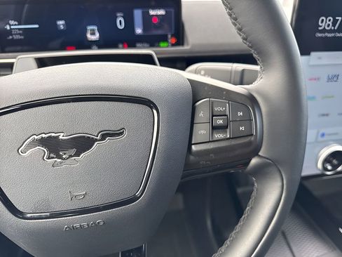 Used 2025 Ford Mustang Mach-E Select w/ Comfort Package Lite image 16