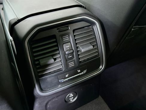 New 2025 Porsche Macan AWD/4WD image 27