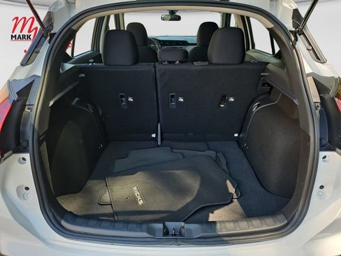Used 2025 Nissan Kicks Play S FWD image 19