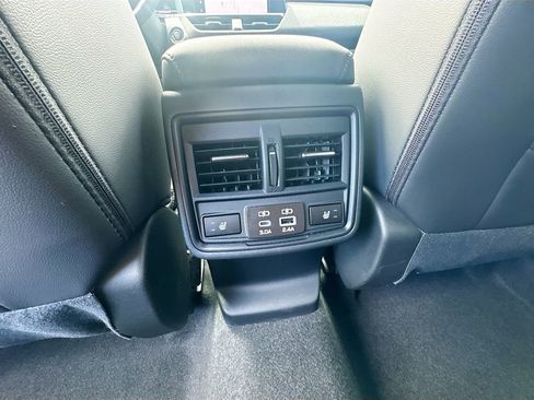 Certified 2026 Subaru Outback Limited XT AWD/4WD image 36