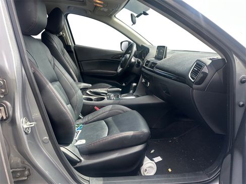 Used 2015 MAZDA MAZDA3 i Grand Touring image 11