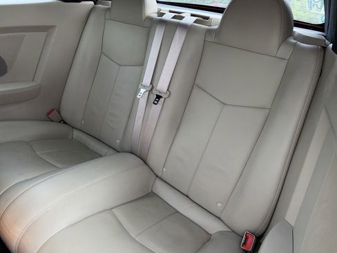 Used 2011 Chrysler 200 Limited FWD image 10
