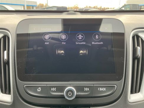 Used 2024 Chevrolet Malibu LT image 18