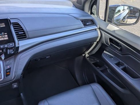 Used 2023 Honda Odyssey Sport image 19