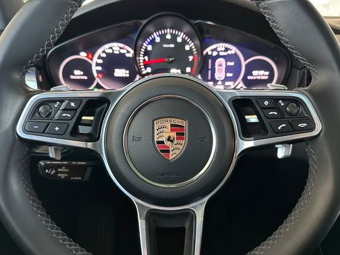 Used 2023 Porsche Cayenne AWD/4WD image 22
