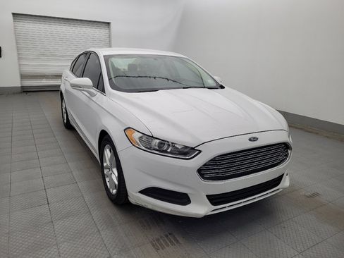 Used 2016 Ford Fusion SE FWD image 13