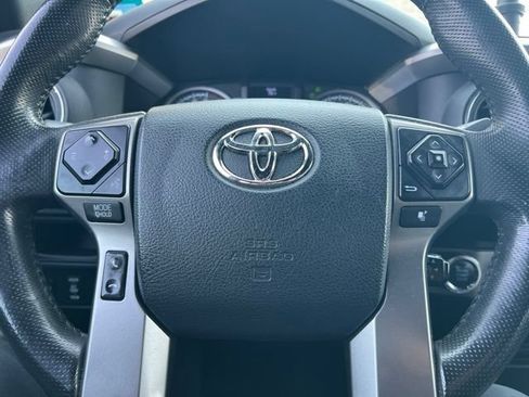 Used 2016 Toyota Tacoma Limited w/ Towing Package AWD/4WD image 23
