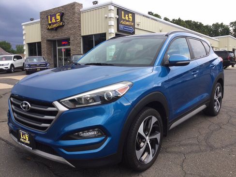 Used 2018 Hyundai Tucson Value AWD/4WD image 1