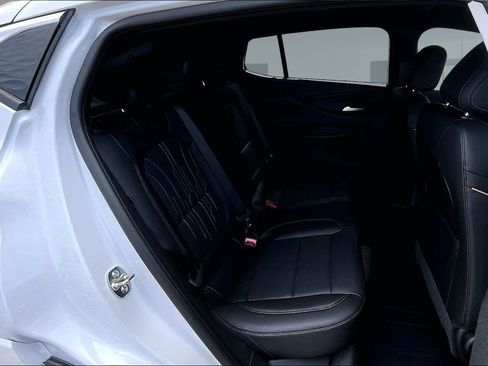 New 2026 Buick Envista Avenir FWD image 9