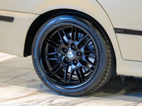Used 2003 BMW M5 RWD image 65