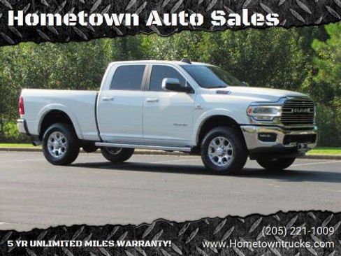Used 2022 RAM 2500 Laramie AWD/4WD image 1