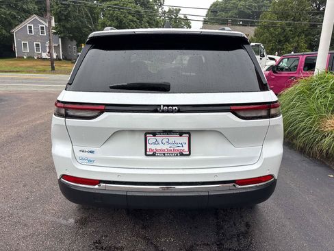 Used 2022 Jeep Grand Cherokee Limited 4xe AWD/4WD image 5