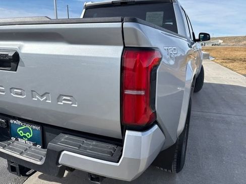 Used 2024 Toyota Tacoma TRD Sport image 29