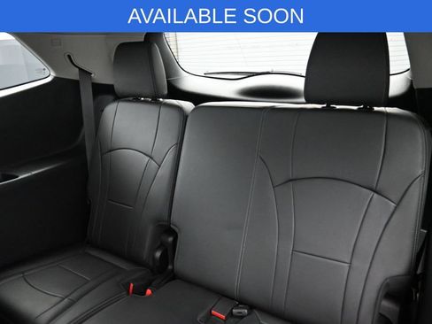 Used 2021 Buick Enclave Avenir w/ Avenir Technology Package AWD/4WD image 34