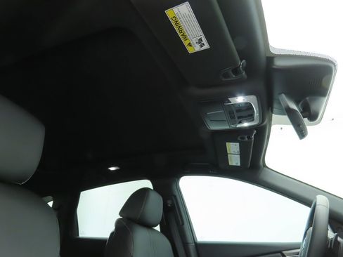 Used 2026 Acura RDX SH-AWD image 18