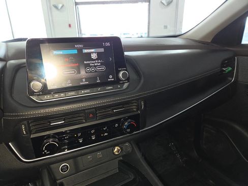 Used 2021 Nissan Rogue S AWD/4WD image 34
