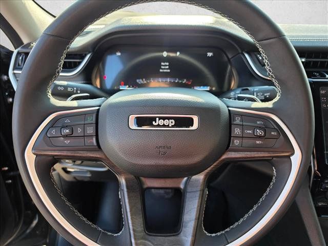 Used 2023 Jeep Grand Cherokee L Limited w/ Luxury Tech Group II AWD/4WD image 27
