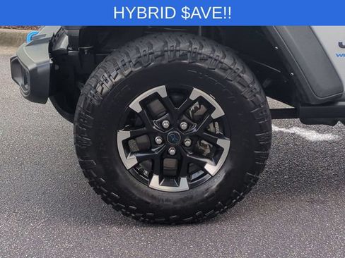 Used 2024 Jeep Wrangler Unlimited Rubicon 4xe AWD/4WD image 10