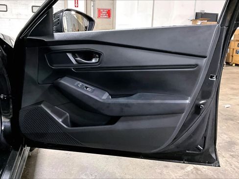 Used 2023 Honda Accord EX image 22