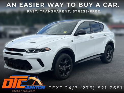 Used 2024 Dodge Hornet GT w/ GT Blacktop Package AWD/4WD image 4