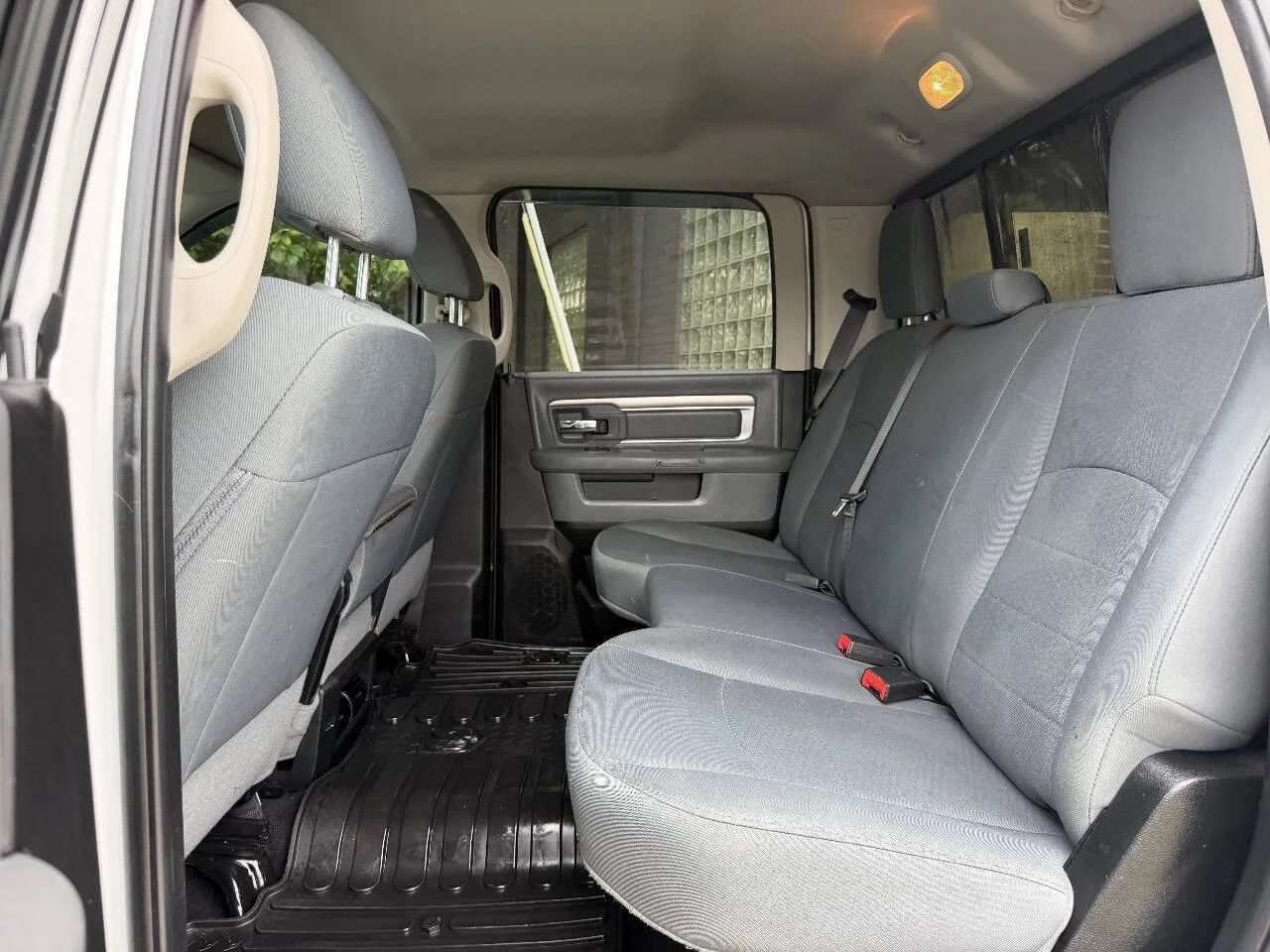 Used 2018 RAM 2500 SLT AWD/4WD image 27