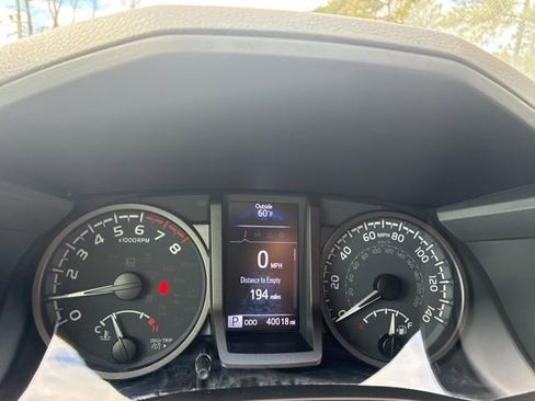 Used 2021 Toyota Tacoma TRD Sport w/ Technology Package image 29