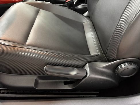 Used 2019 Volkswagen Beetle 2.0T SE w/ SE Premium Package image 12