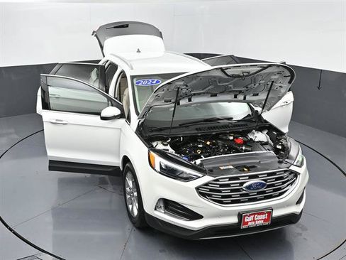Certified 2024 Ford Edge Titanium AWD/4WD image 43