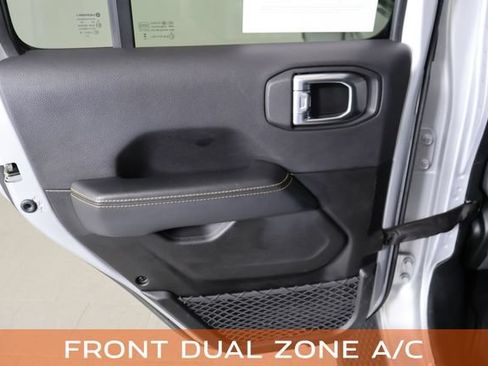 Used 2024 Jeep Wrangler Unlimited Sahara AWD/4WD image 16