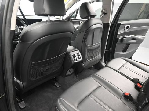 Certified 2024 Kia Sorento S FWD image 16